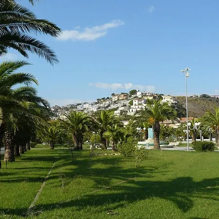 Apartment Scalea شقة *